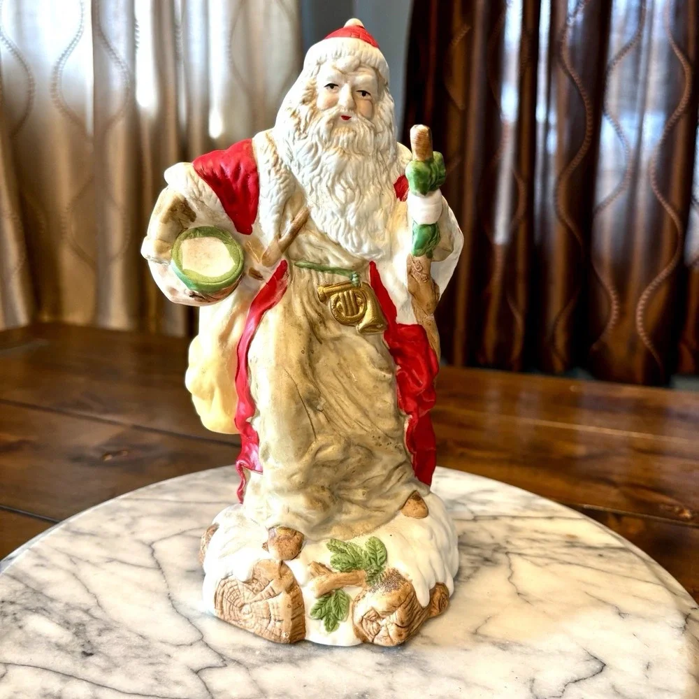 VTG Hiking Santa Clause Snow Ceramic Figurine Music Box ~‎ White Christmas Song